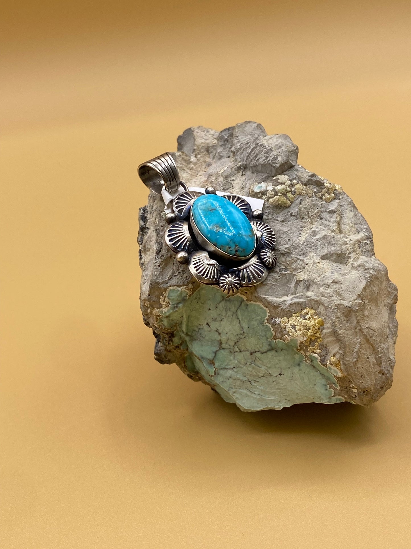 Peyote-Set Water-Web Pendant