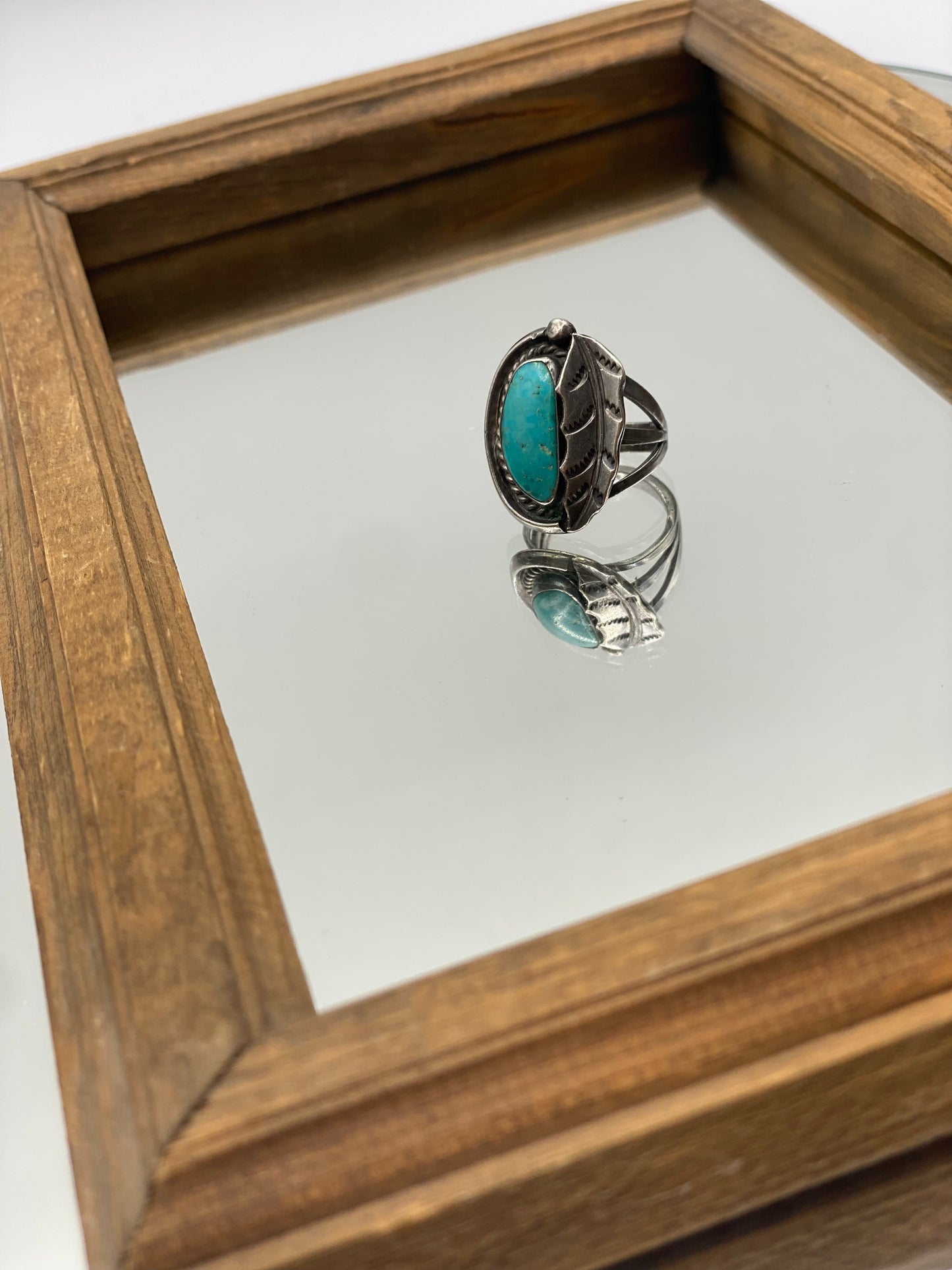The "Leafy" Kingman Ring